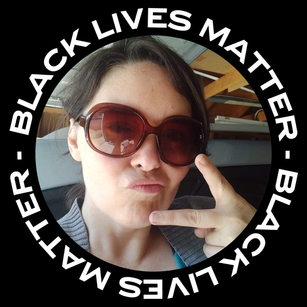 Meet your Posher, Whitney